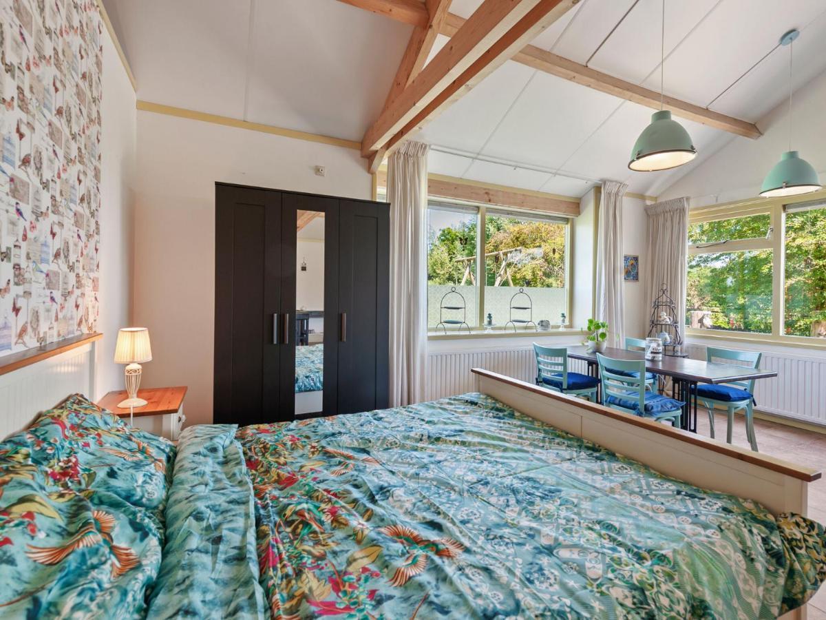 Enticing Holiday Home In Eastermar Near Burgumer Mar Lake Hoogzand Exterior foto
